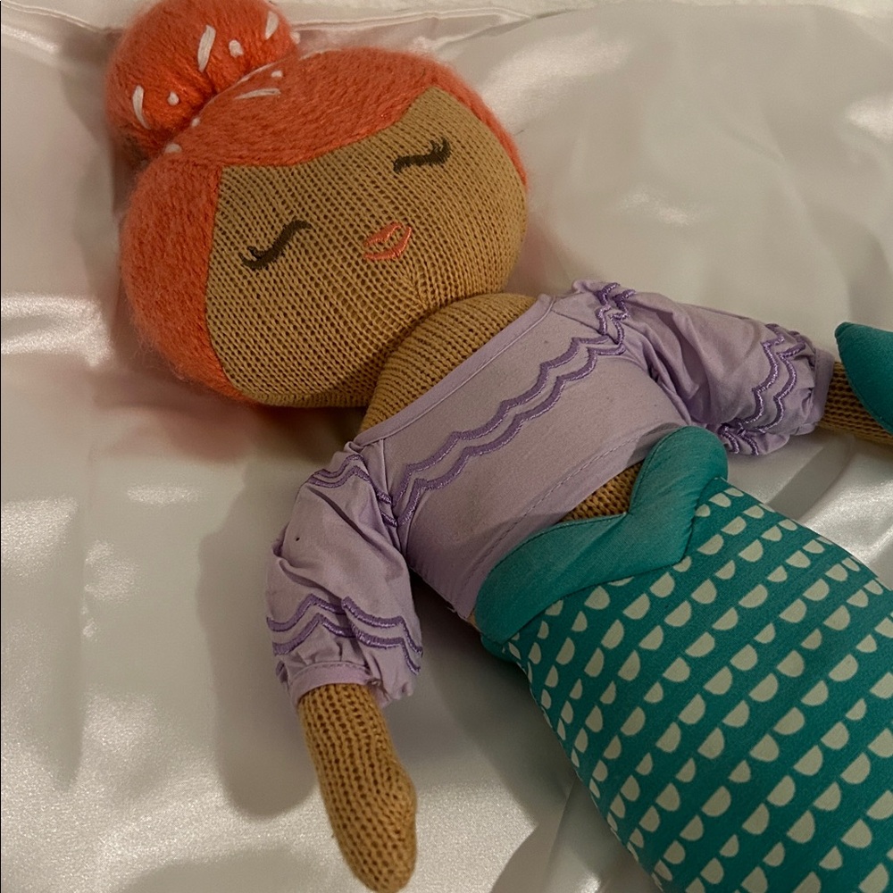 PILLOWFORT DECORATIVE MERMAID PILLOW 16” Plush Toy - Picture 5 of 9